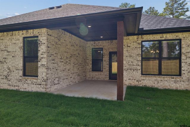 12137 Pinecrest Dr, Flint, TX 75762