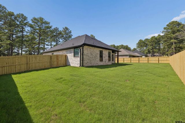 12137 Pinecrest Dr, Flint, TX 75762