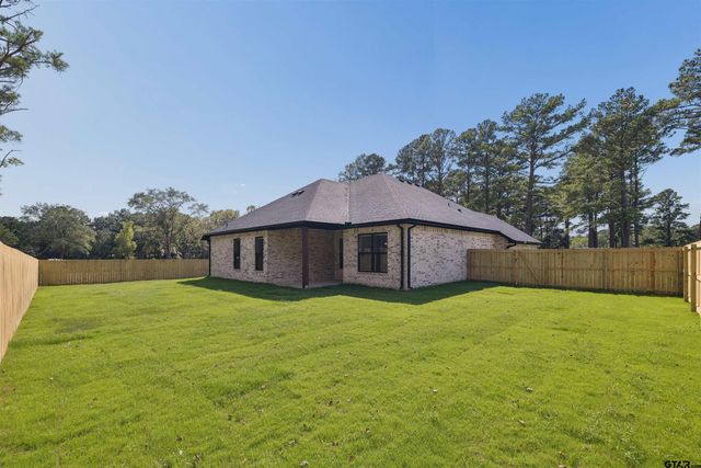 12137 Pinecrest Dr, Flint, TX 75762
