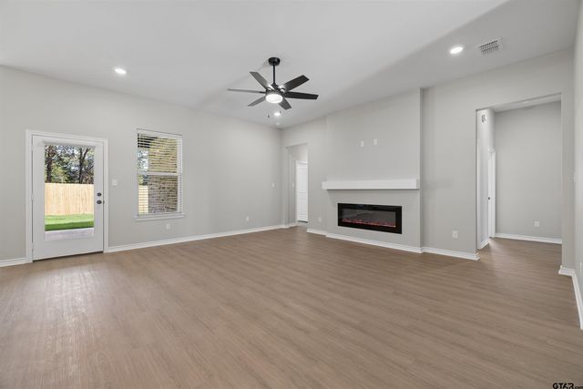 12137 Pinecrest Dr, Flint, TX 75762