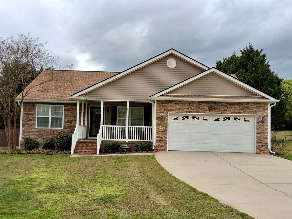 1215 Bishop Road, Inman, SC 29349