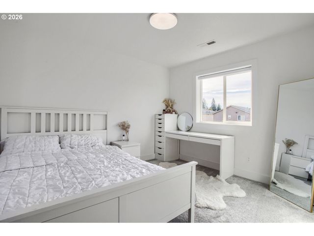 11412 Ne 130TH Pl, Vancouver, WA 98682