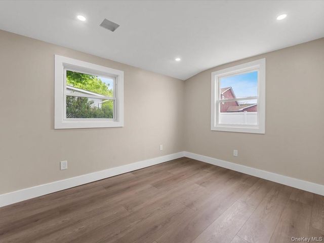 27 Old Farmingdale Road, West Babylon, NY 11704
