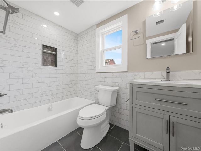 27 Old Farmingdale Road, West Babylon, NY 11704