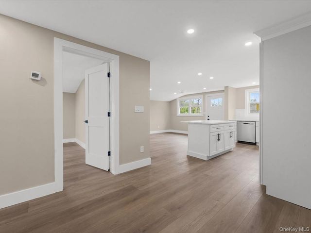 27 Old Farmingdale Road, West Babylon, NY 11704