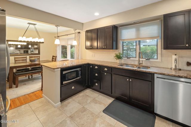 2505 Whamer Lane, Niskayuna, NY 12309