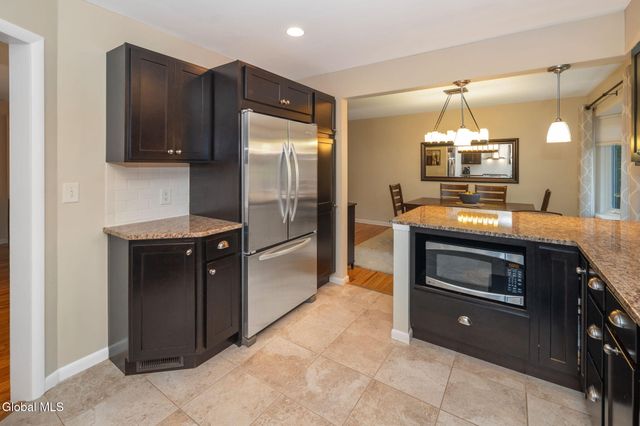 2505 Whamer Lane, Niskayuna, NY 12309