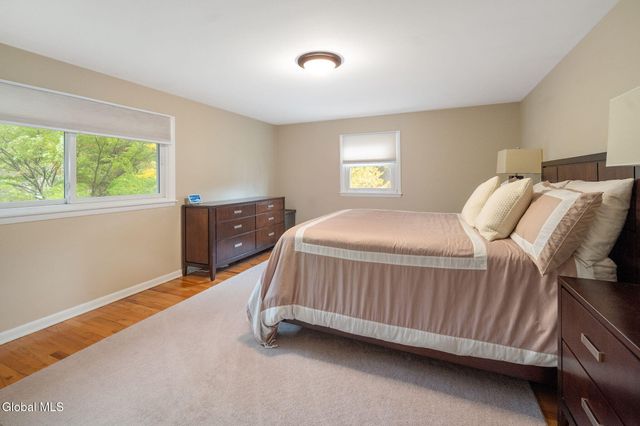 2505 Whamer Lane, Niskayuna, NY 12309