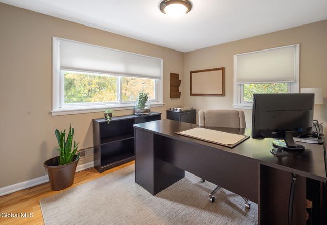 2505 Whamer Lane, Niskayuna, NY 12309