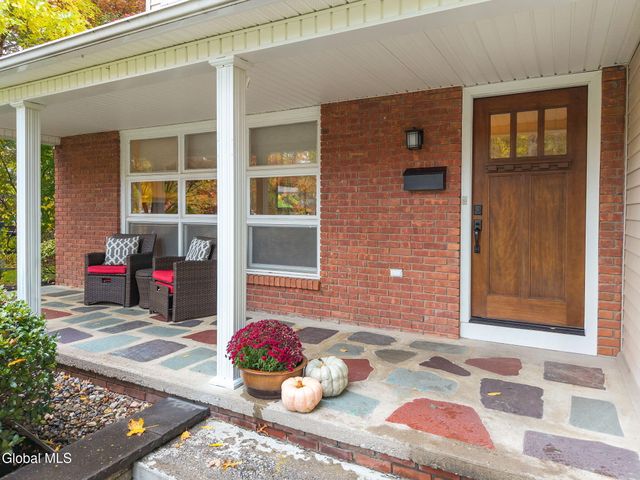 2505 Whamer Lane, Niskayuna, NY 12309