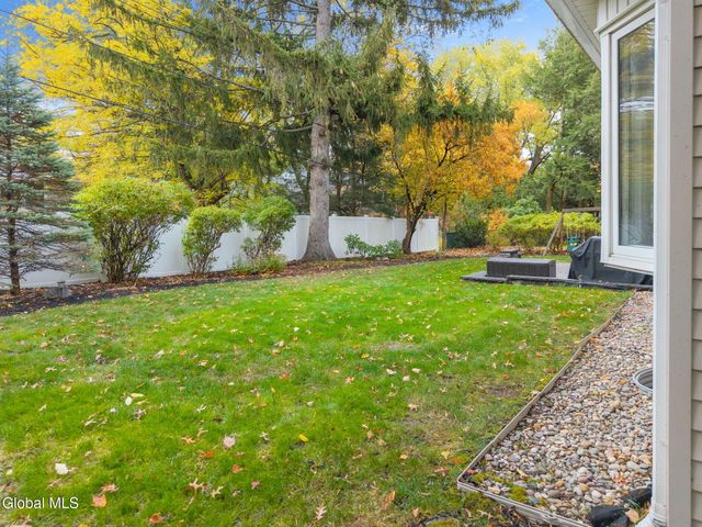 2505 Whamer Lane, Niskayuna, NY 12309
