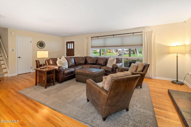 2505 Whamer Lane, Niskayuna, NY 12309