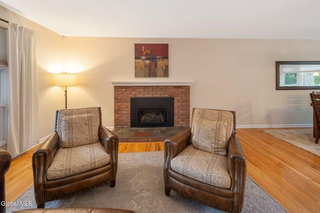 2505 Whamer Lane, Niskayuna, NY 12309