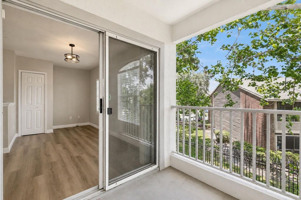 Image 12 of property listing at 4316 S KIRKMAN ROAD 1614, Orlando, FL 32811