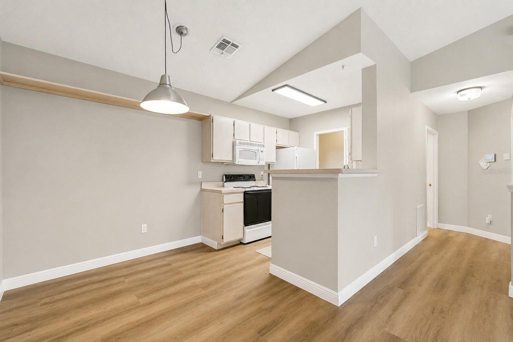 Image 16 of property listing at 4316 S KIRKMAN ROAD 1614, Orlando, FL 32811