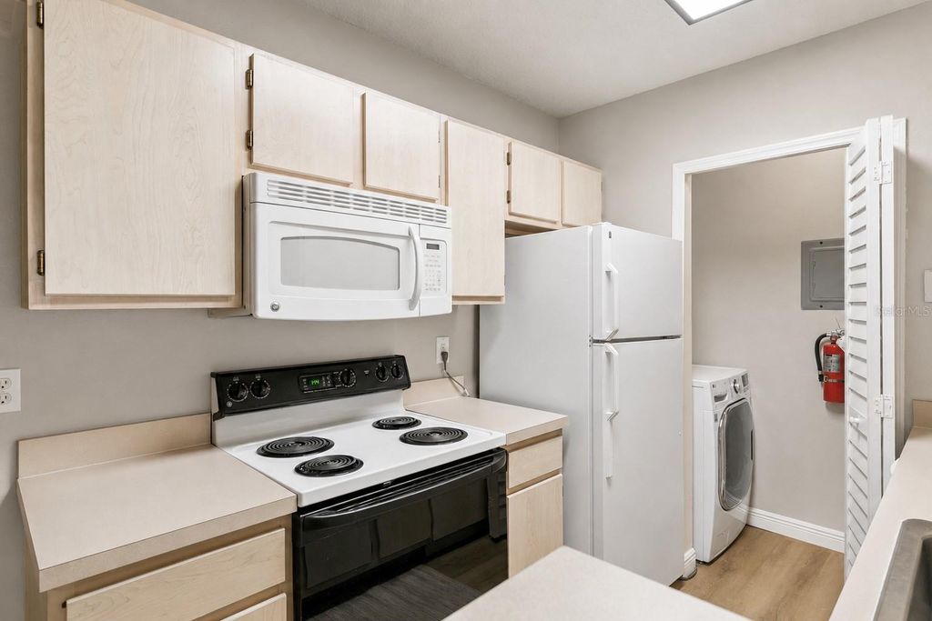 Image 20 of property listing at 4316 S KIRKMAN ROAD 1614, Orlando, FL 32811