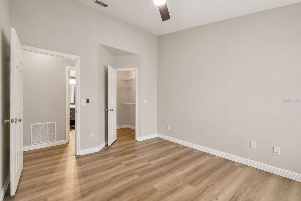Image 21 of property listing at 4316 S KIRKMAN ROAD 1614, Orlando, FL 32811