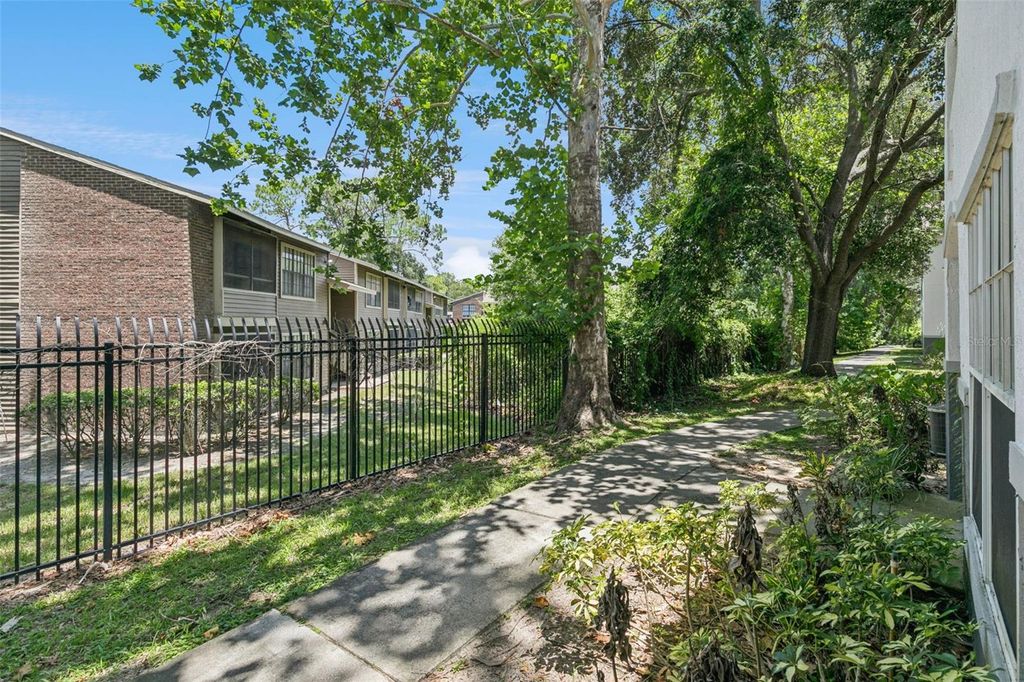 Image 30 of property listing at 4316 S KIRKMAN ROAD 1614, Orlando, FL 32811