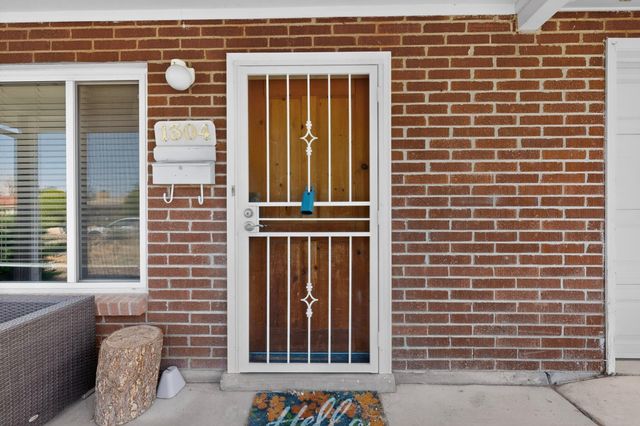 1304 Indiana Street NE, Albuquerque, NM 87110