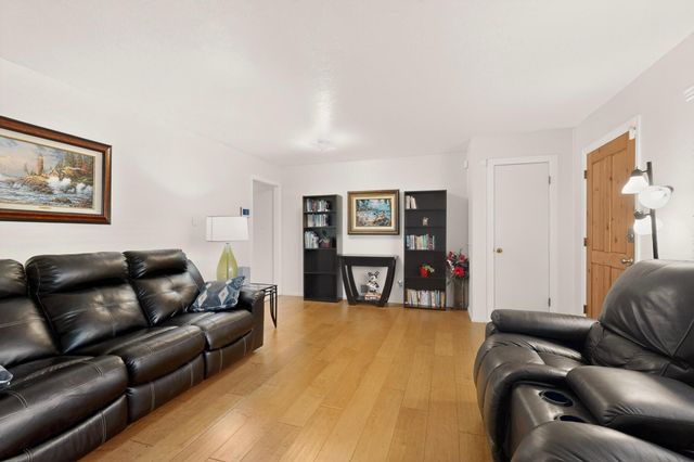 1304 Indiana Street NE, Albuquerque, NM 87110