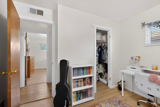 1304 Indiana Street NE, Albuquerque, NM 87110