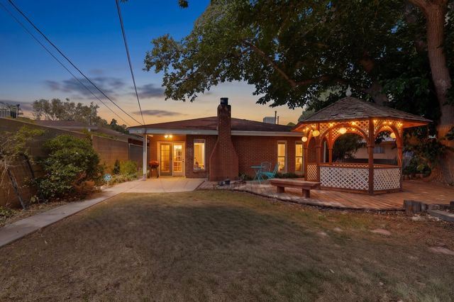 1304 Indiana Street NE, Albuquerque, NM 87110