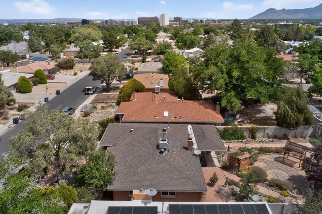 1304 Indiana Street NE, Albuquerque, NM 87110