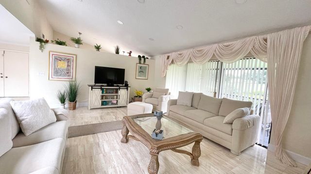 5662 AINSLEY Court, Boynton Beach, FL 33437