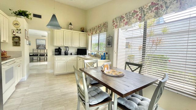 5662 AINSLEY Court, Boynton Beach, FL 33437