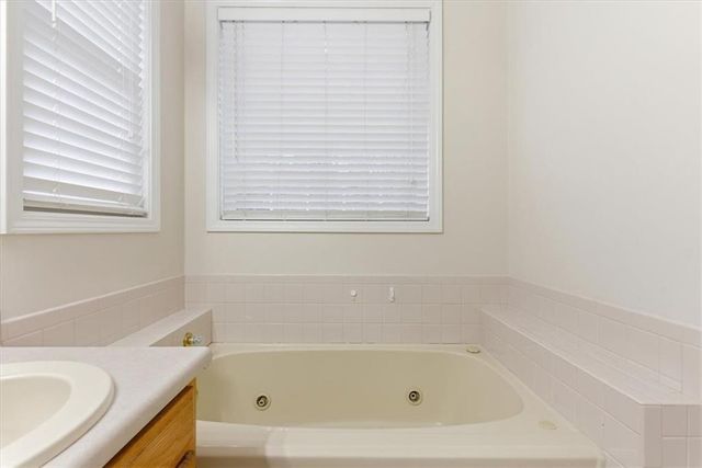 875 Knox Bridge Highway, White, GA 30184