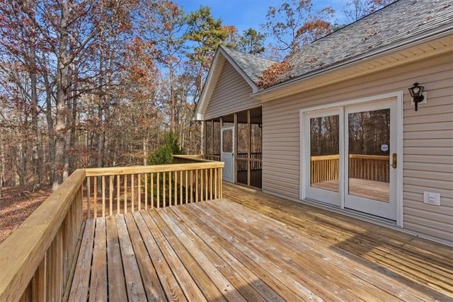 875 Knox Bridge Highway, White, GA 30184