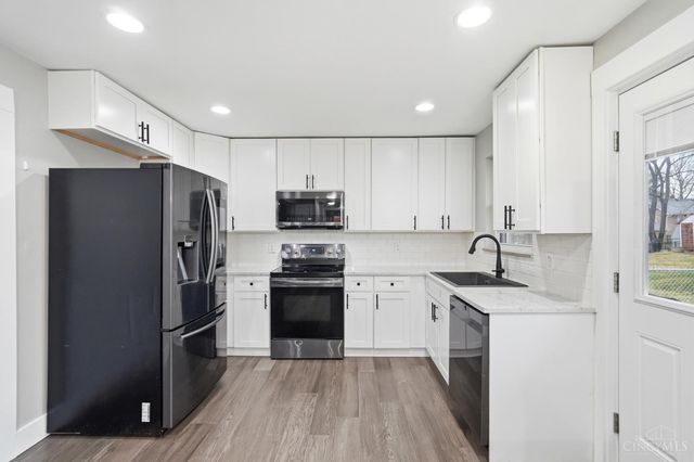 7223 Longfield Drive, Madeira, OH 45243