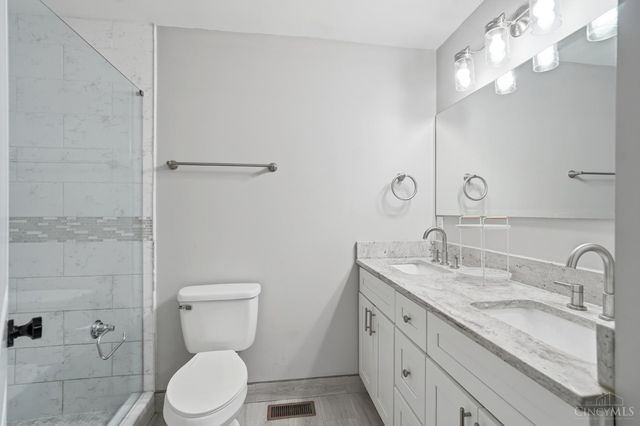 7223 Longfield Drive, Madeira, OH 45243