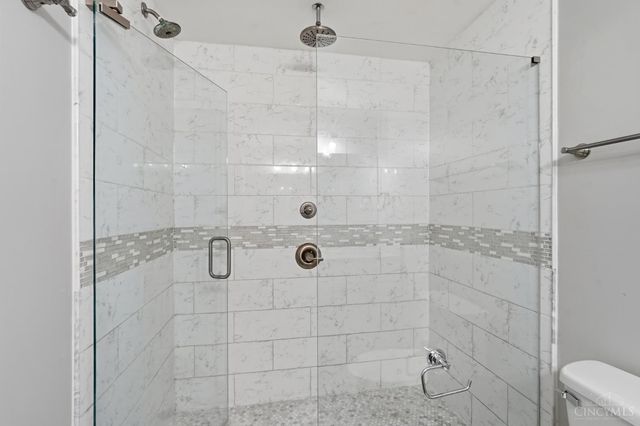 7223 Longfield Drive, Madeira, OH 45243