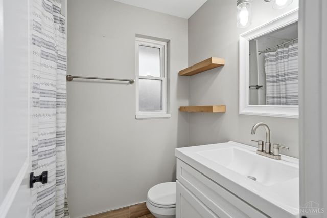 7223 Longfield Drive, Madeira, OH 45243