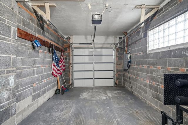 7223 Longfield Drive, Madeira, OH 45243