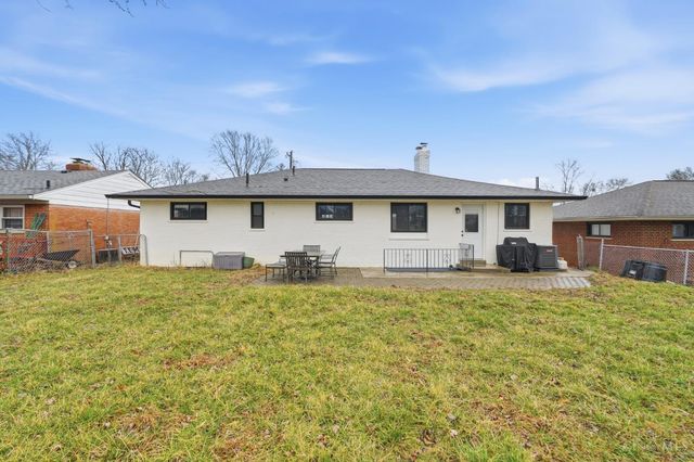 7223 Longfield Drive, Madeira, OH 45243