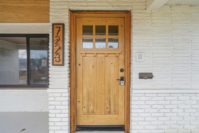 7223 Longfield Drive, Madeira, OH 45243