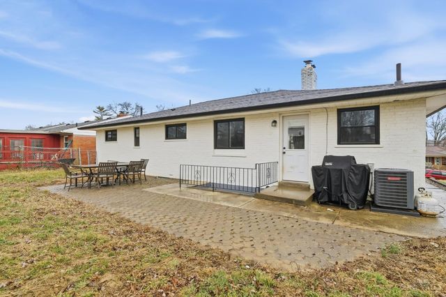 7223 Longfield Drive, Madeira, OH 45243