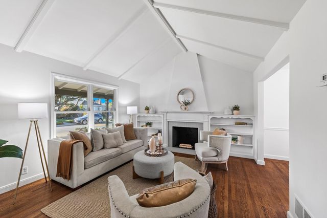 818 W Grant Place, San Mateo, CA 94402