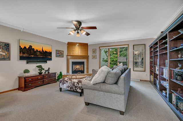 1403 33rd Avenue N 16, Saint Cloud, MN 56303