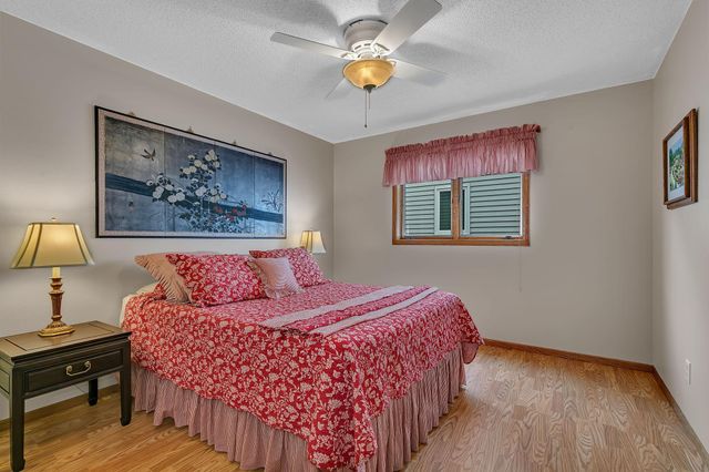 1403 33rd Avenue N 16, Saint Cloud, MN 56303