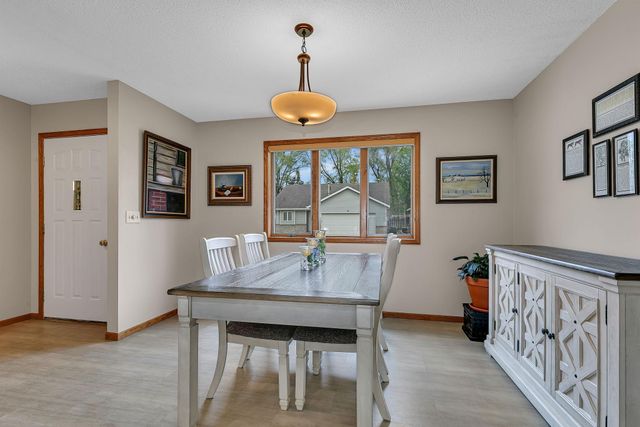 1403 33rd Avenue N 16, Saint Cloud, MN 56303