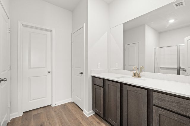 136 Condie Russell Avenue, Venus, TX 76084