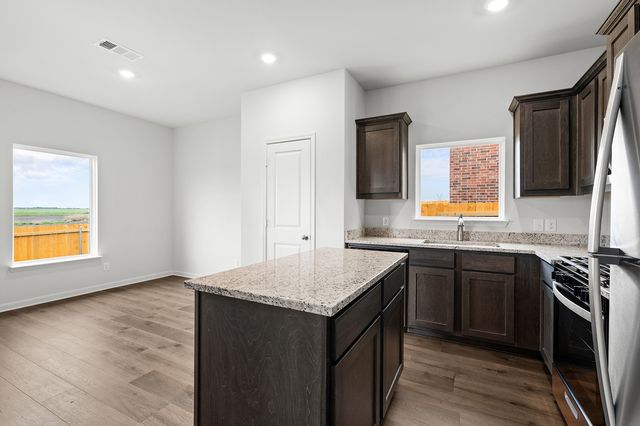 136 Condie Russell Avenue, Venus, TX 76084