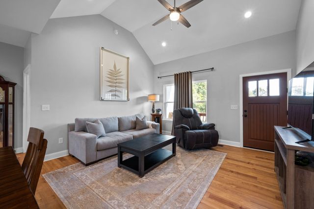 106 Forest Hill Lane, Evensville, TN 37332