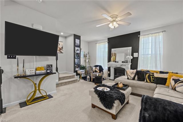 106 McCormick PL, Williamsburg, VA 23185