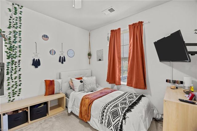 106 McCormick PL, Williamsburg, VA 23185