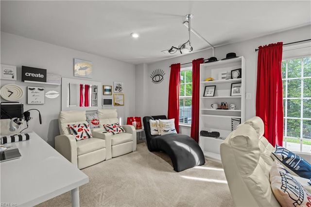 106 McCormick PL, Williamsburg, VA 23185