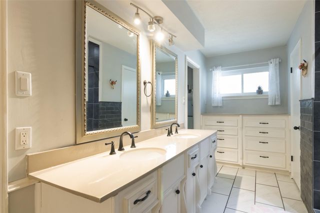 13418 Paradise Valley Drive, Houston, TX 77069